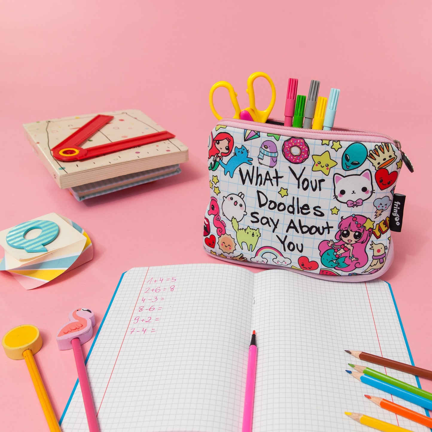 Grande trousse scolaire imprimée – What Doodles Says