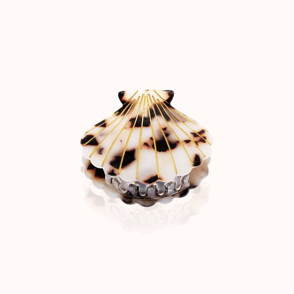 Pinza para el pelo con forma de concha de Leo blanca