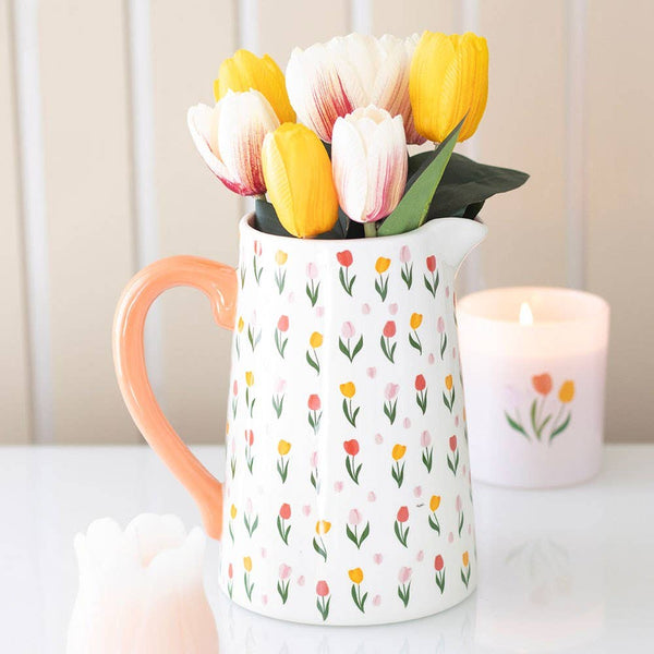 Jarra de cerámica con estampado de tulipanes para la primavera y el Día de la Madre.