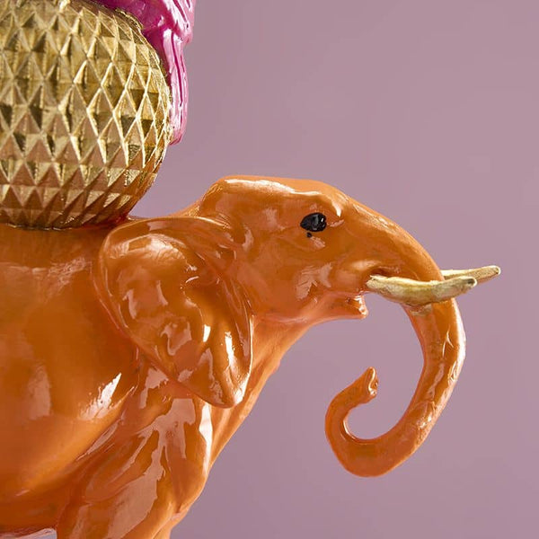 Lampadario a forma di elefante arancione