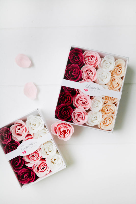 Coffret luxe 12 roses de bain