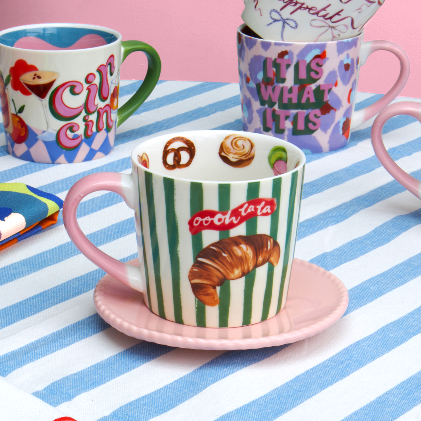 Taza de croissant "Oooh La La"