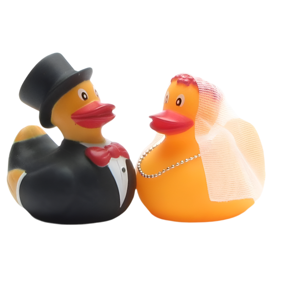 Couple de Petits Canards Mariés