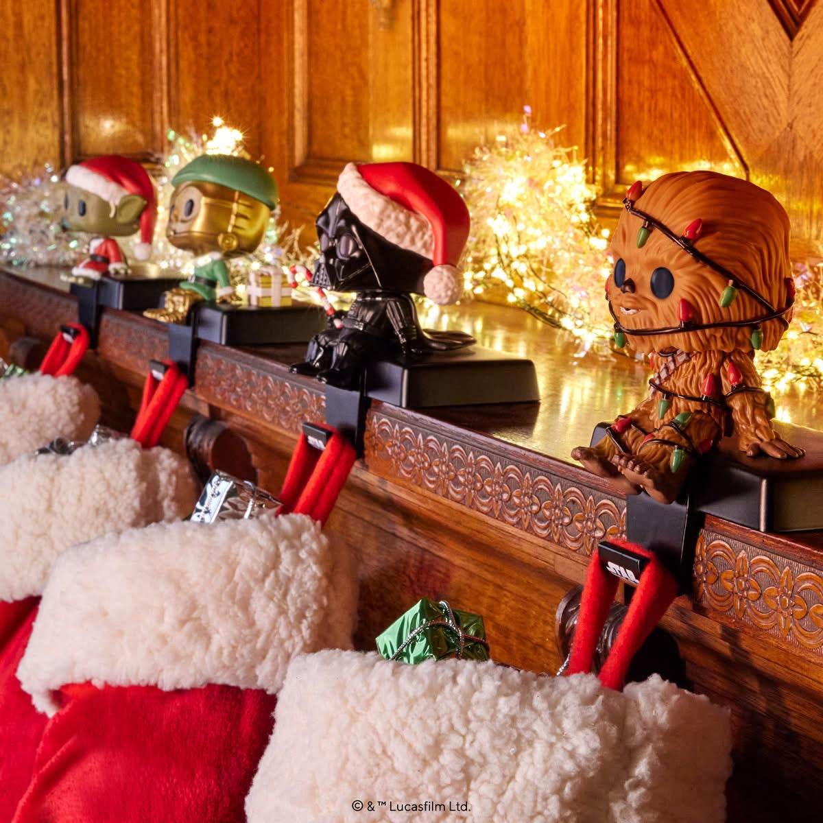 ¡Estallido! Percha para calcetines de Darth Vader con bastón de caramelo