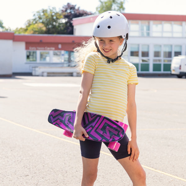 SKATEBOARD EN PLASTIQUE 22 POUCES GRAPHIQUE MIROIR