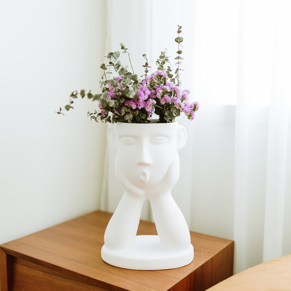 Composition de fleurs roses – Oito.Atelier
