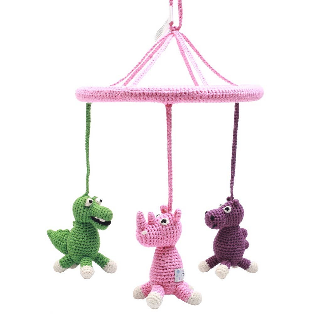 ラクダ、ワニ、サイが描かれたモバイル