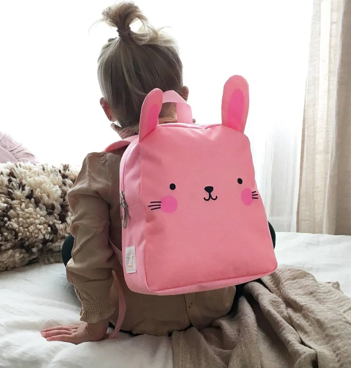Mochila de conejo pequeño