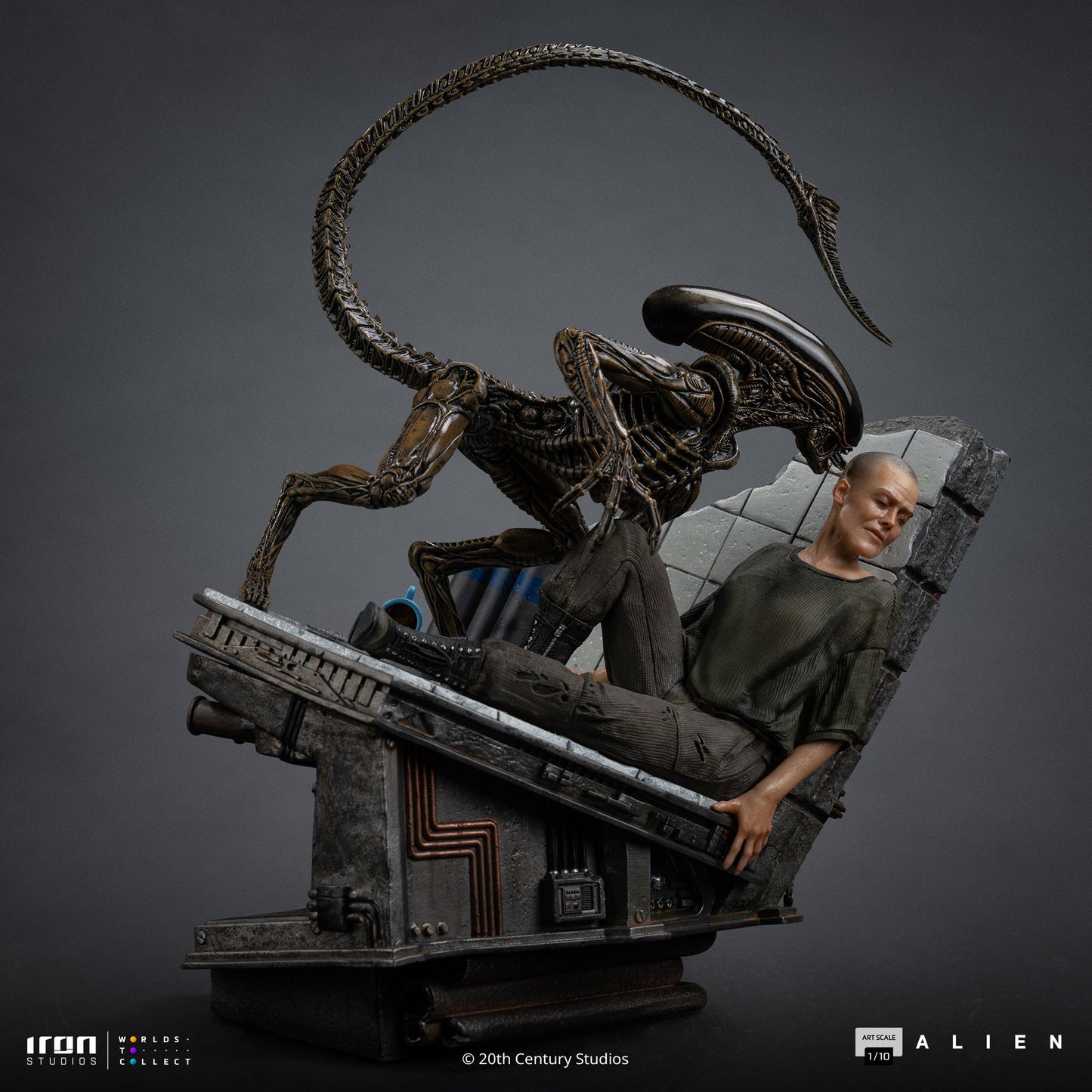 Statue Ellen Ripley and Dog Alien - Alien 3 - Art Scale 1/10 - Predator