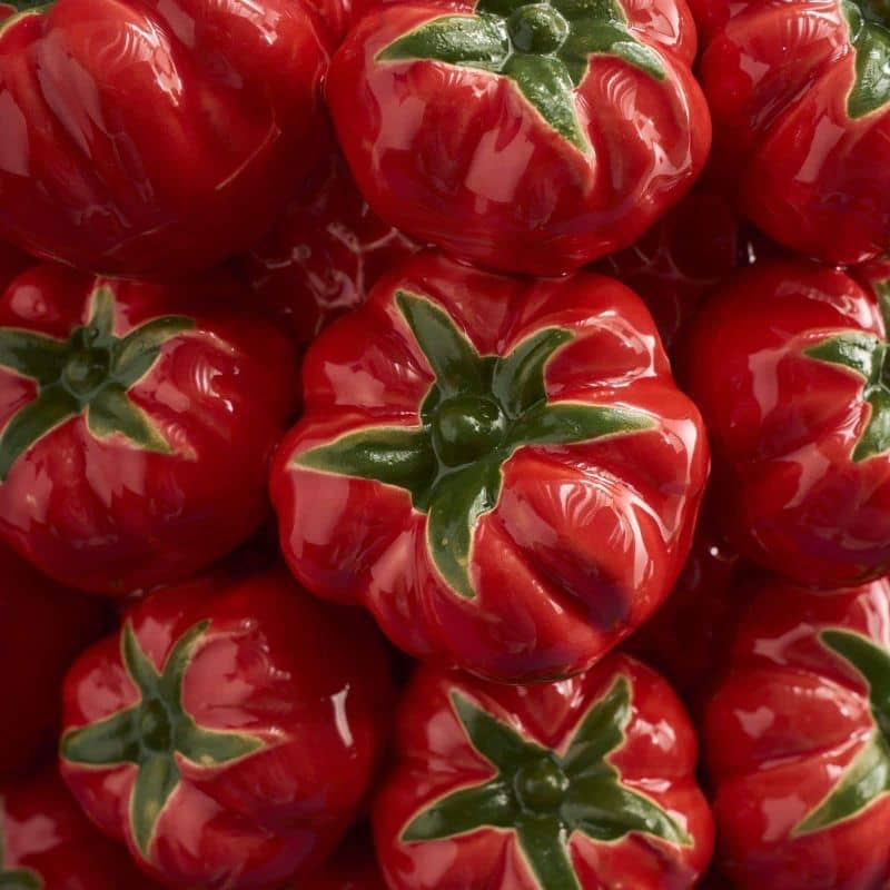 Vaso di pomodori rossi