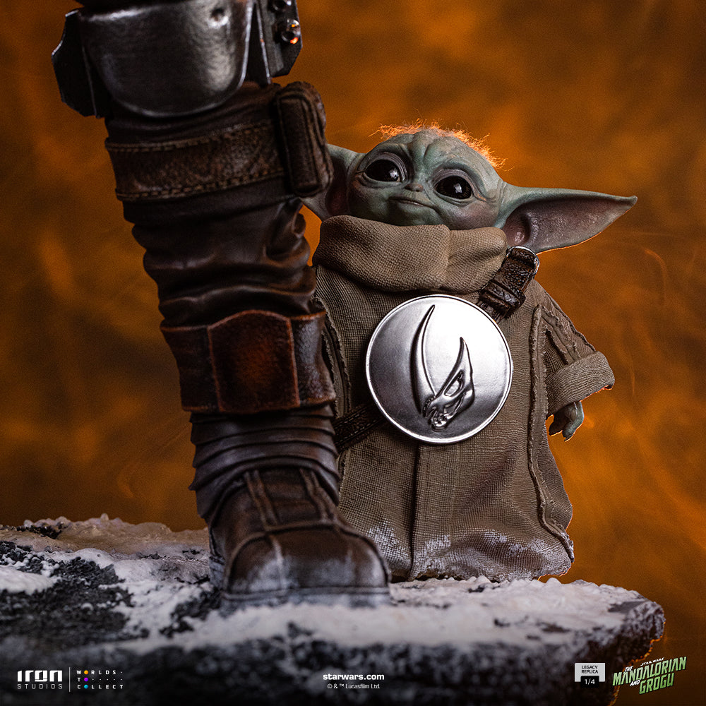 Pre-Order - The Mandalorian and Grogu Statue - The Mandalorian Movie - Legacy Replica 1/4