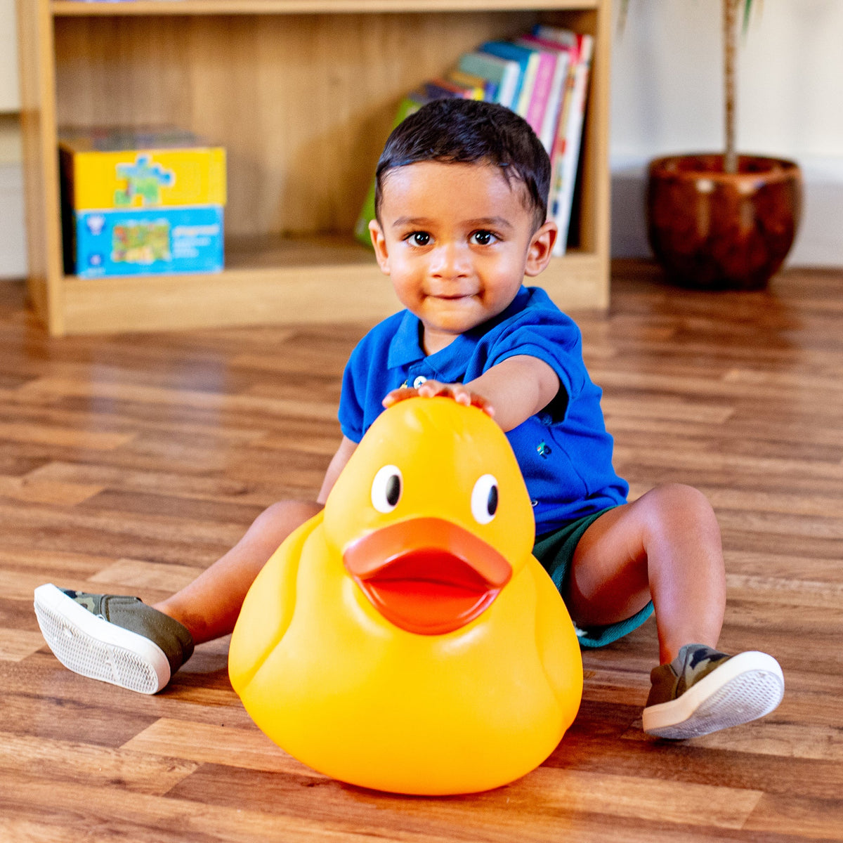 Canard Jaune de Piscine Géant