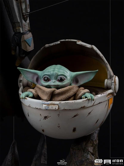 Statue The Mandalorian and The Child - Star Wars: The Mandalorian - Legacy Replica 1/4