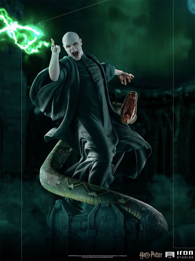 Statue Voldemort and Nagini - Harry Potter - Legacy Replica 1/4