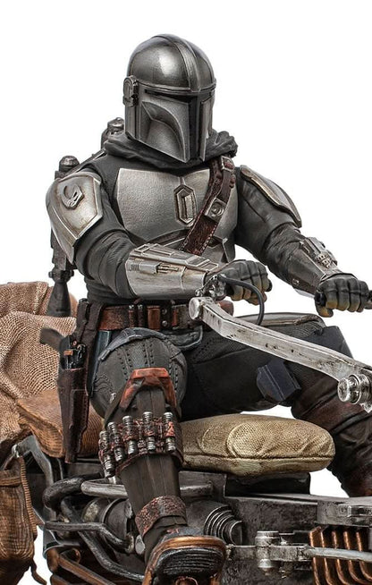 Statue The Mandalorian on Speederbike - Star Wars: The Mandalorian - Art Scale 1/10
