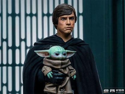 Statue Luke Skywalker, R2-D2 and Grogu - Star Wars: The Mandalorian - Legacy Replica 1/4