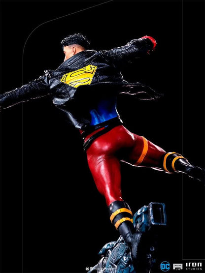 Statue Superboy - DC Comics - Art Scale 1/10