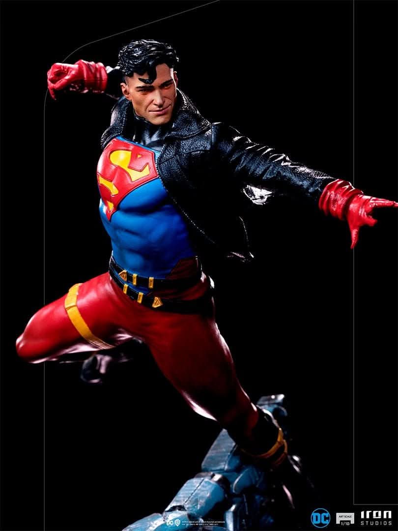 Statue Superboy - DC Comics - Art Scale 1/10