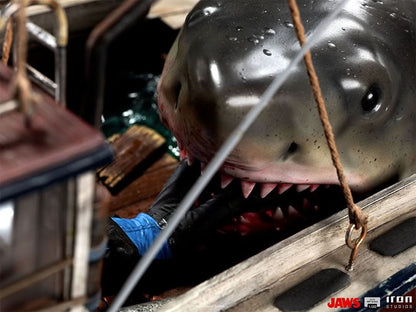 Statue Jaws - Jaws - Demi Scale 1/20 - Predator