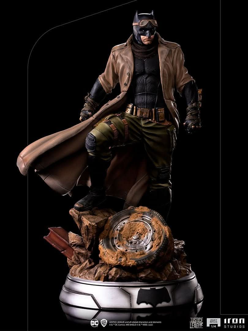 Statue Batman Knightmare - Zack Snyder's Justice League - Legacy Replica 1/4