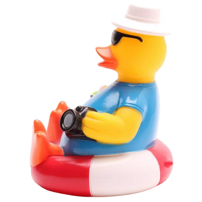 Pato turista en una boya