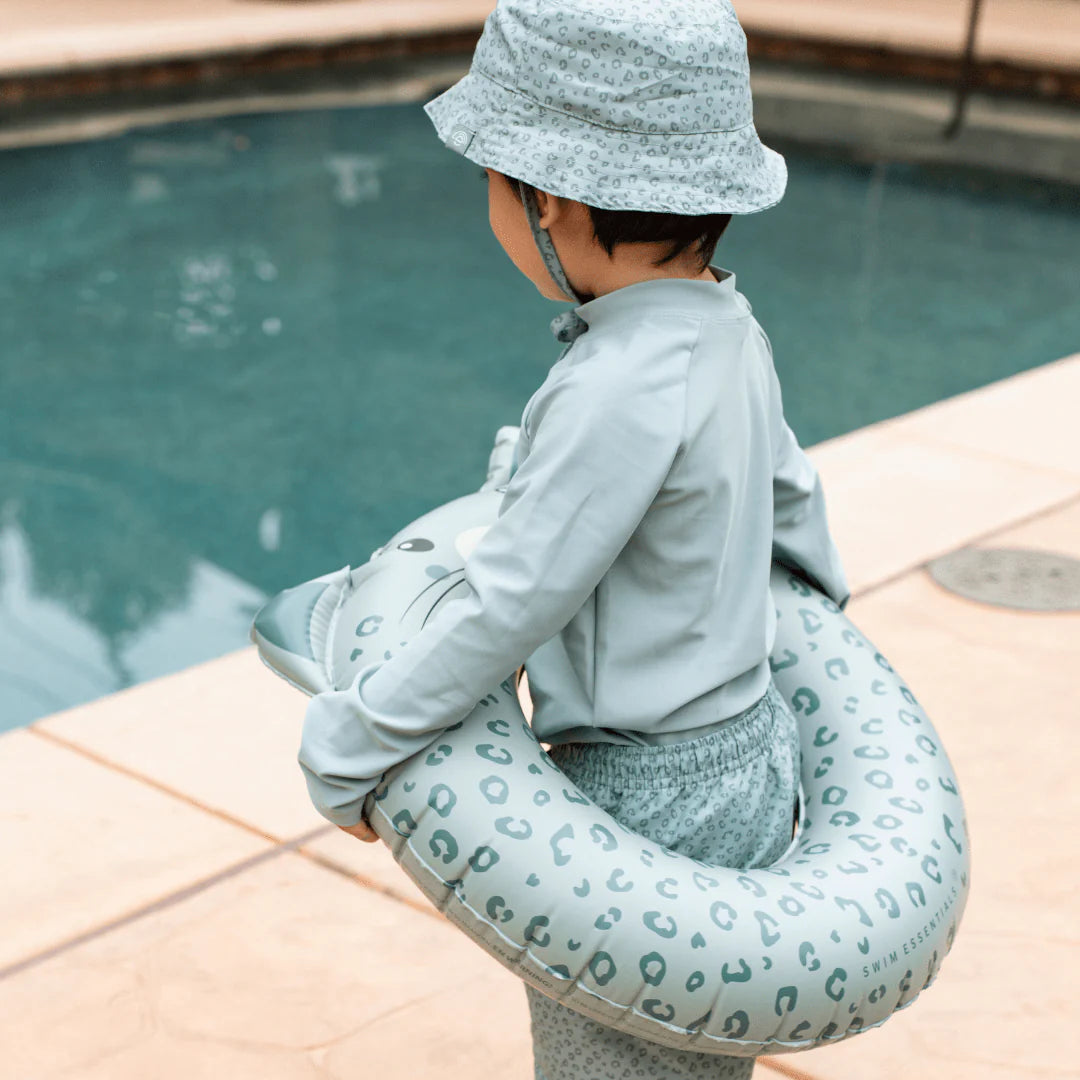 Flotador de piscina con estampado de leopardo verde 