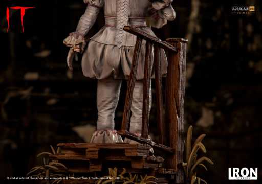 Statue IT Pennywise - Deluxe - 1/10