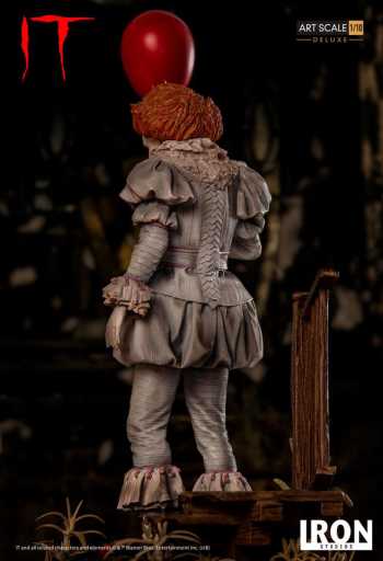 Statue IT Pennywise - Deluxe - 1/10