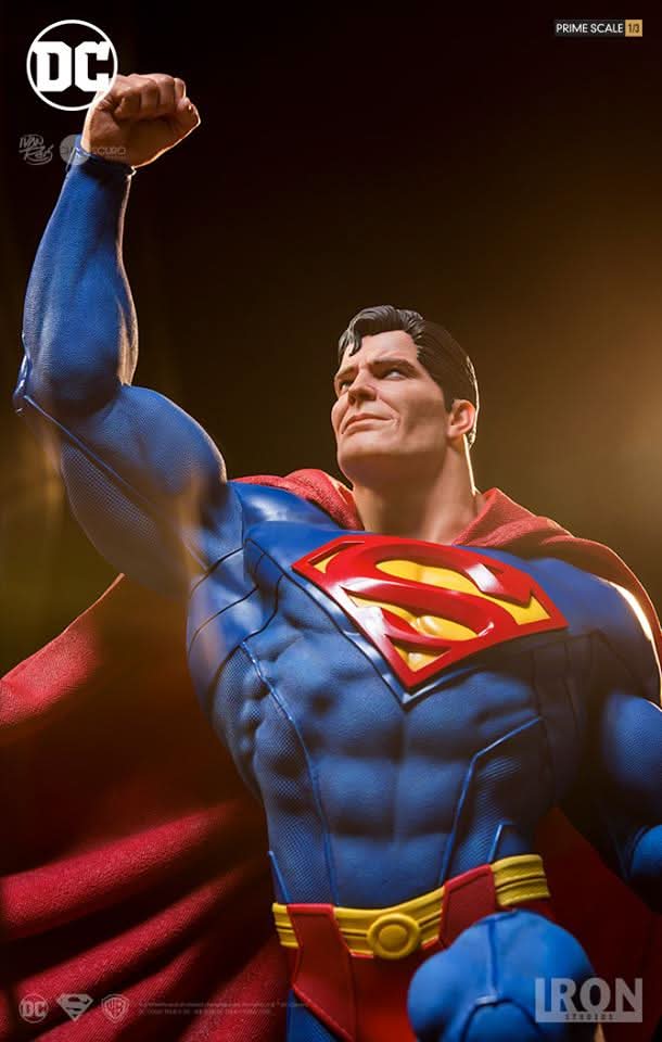 Statue Superman by Ivan Reis - DC Comics - Prime Scale 1/3
