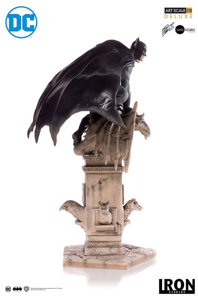 Statue Batman by Eddy Barrows - DC Comics - Art Scale 1/10
