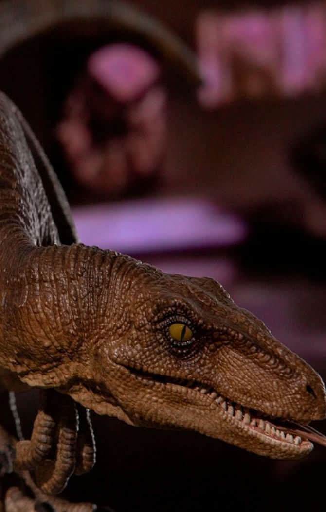 Statue Crouching Velociraptor - Jurassic Park - Art Scale 1/10