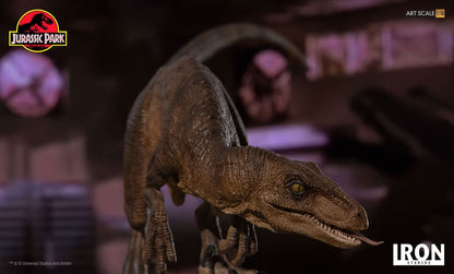 Statue Crouching Velociraptor - Jurassic Park - Art Scale 1/10
