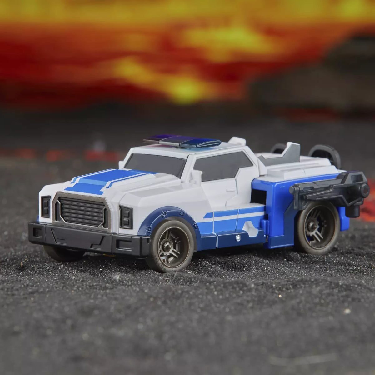 トランスフォーマー ジェネレーションズ レガシー ユナイテッド ロボット・イン・ディスガイズ 2015 ユニバース ストロングアーム