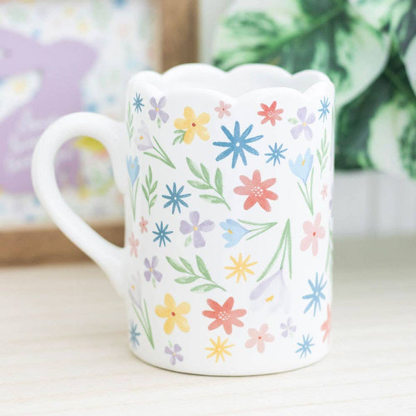Taza con estampado floral de primavera