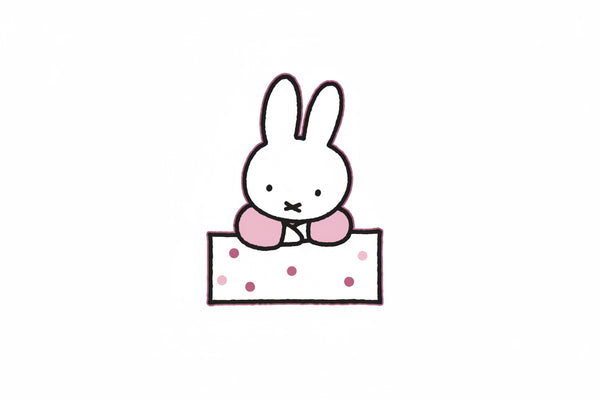 Cartello di annuncio di nascita con Miffy il coniglio rosa