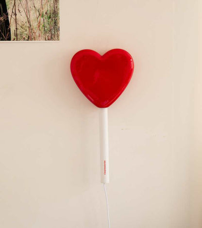 Lampe murale sucette cœur – L’Expressionist