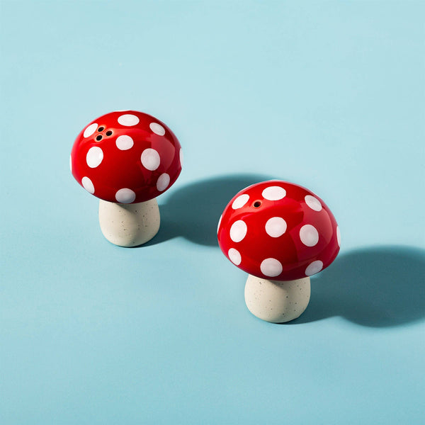 Sal e pimenta, cogumelos vermelhos