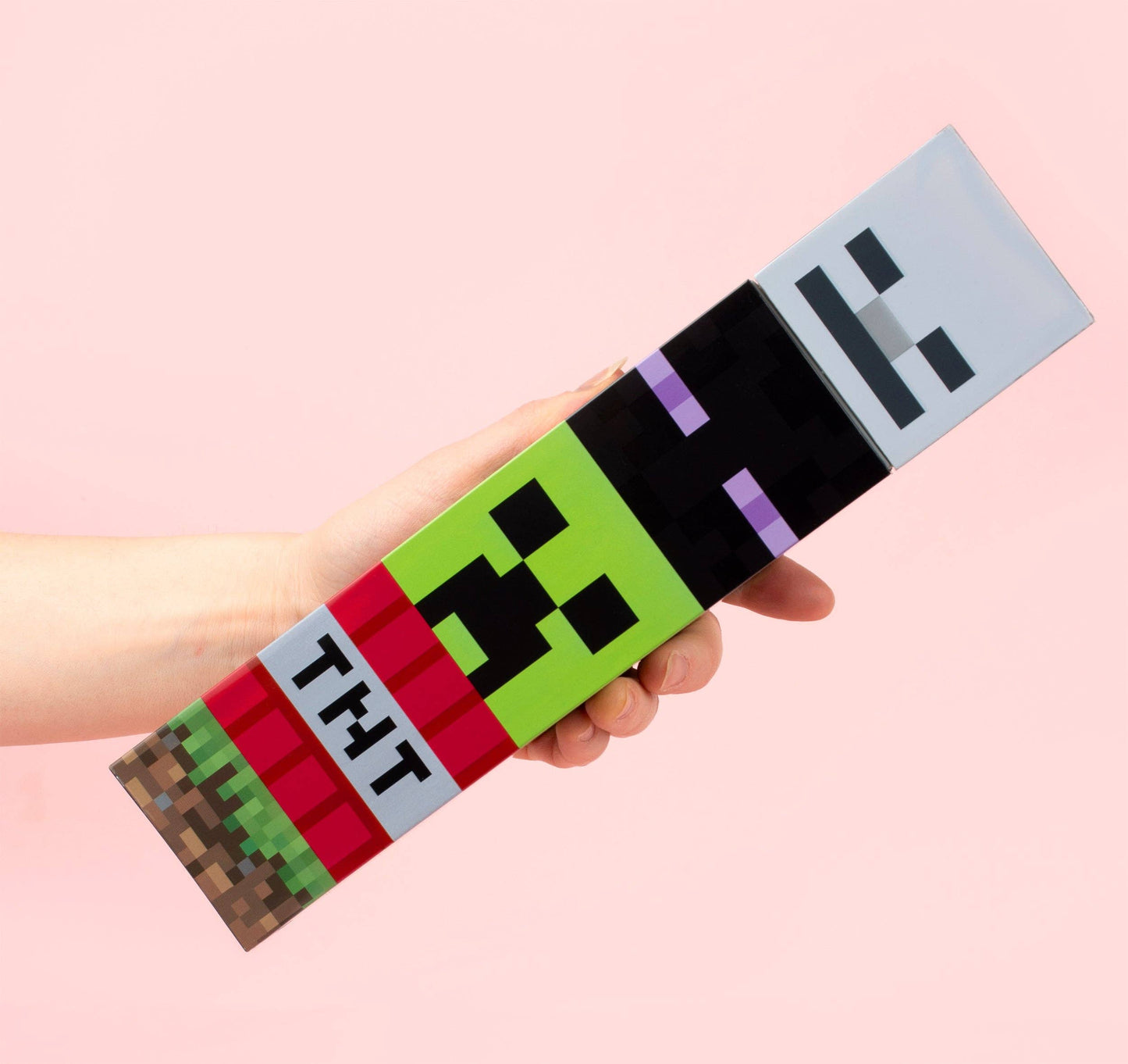 Bouteille Minecraft carrée avec personnage Creeper vert