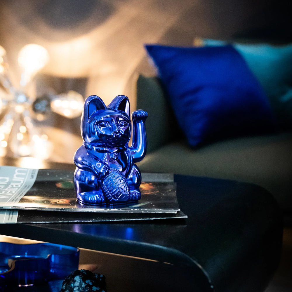 Lucky Cat Glanzend Blauw – Cosmic Edition Aarde