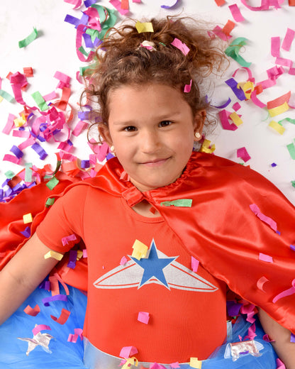Super Wondergirl avec cape 110-116 cl 4-6 ans