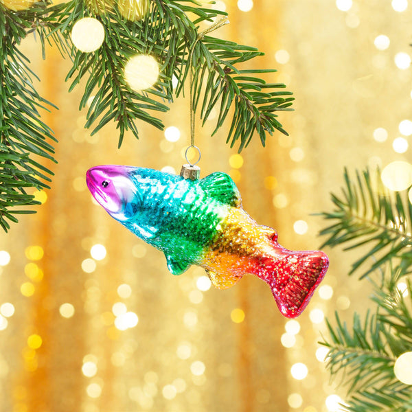 Enfeite de Natal em forma de truta arco-íris