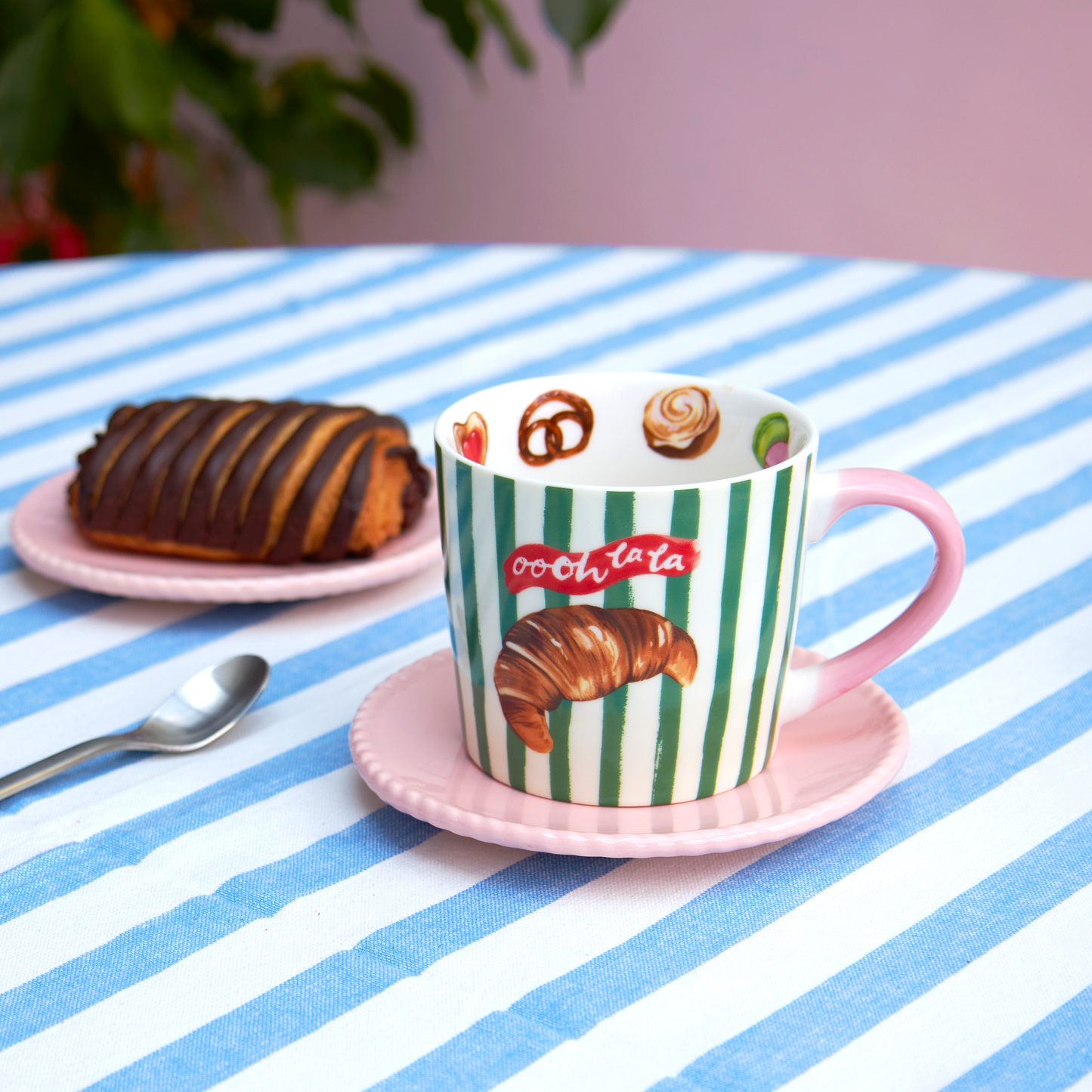 Taza de croissant "Oooh La La"