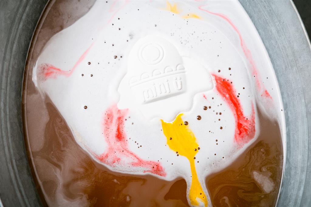 Bomba de baño con forma de cohete