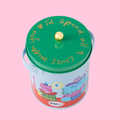 Cool Cat Club Storage Box &amp; Shovel