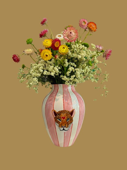 大きなヒョウ柄の花瓶