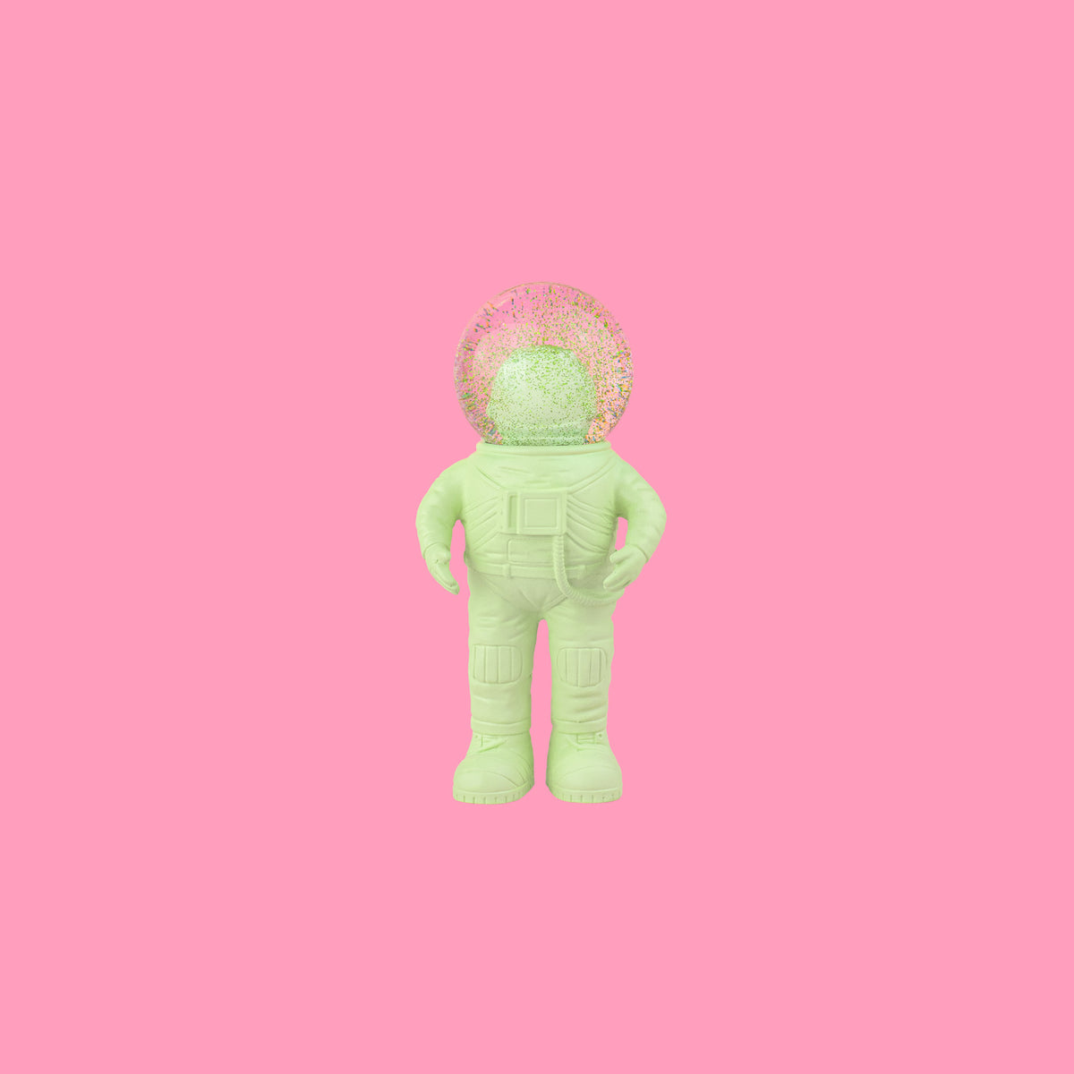小さな緑色の宇宙飛行士スノードーム
