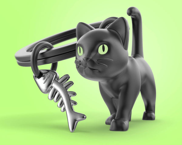 黒猫のキーホルダー、目が蓄光するデザイン