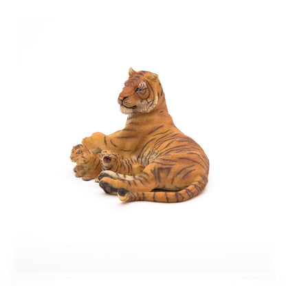 Figurine Tigresse couchée allaitant