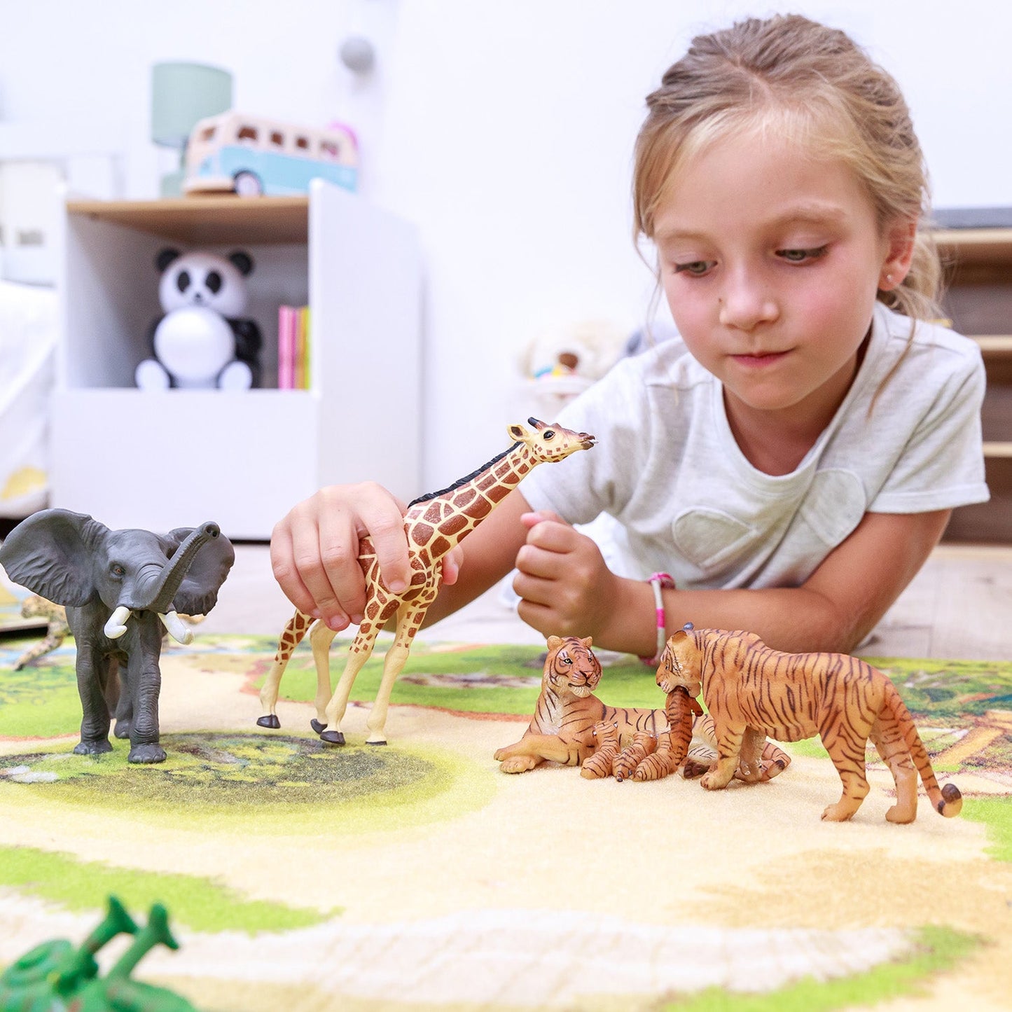 Figurine Tigresse et son bébé