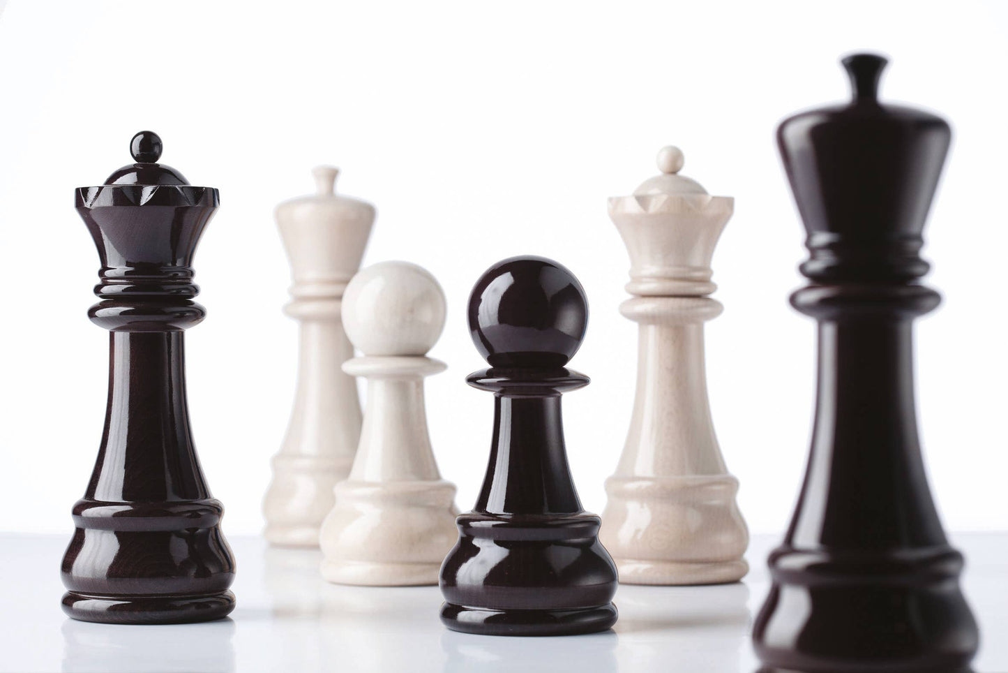 Moulin à épices «Chess» Pion en hêtre laqué blanc brillant